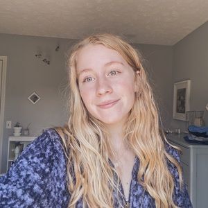 Meet your Posher, Abbie